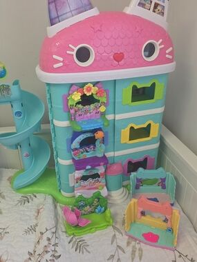Gabby's Dollhouse: The Movie, Meow-Mazing Interactive Dollhouse